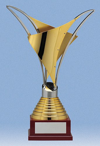 a href=nview.php?obraz=619img src=nv.gif width=23 height=20 border=0 style=margin-top:0px;margin-bottom:-4px a puchar pozacany 619, h.66 puchary statuetki medale