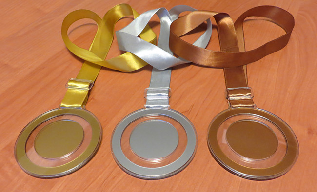 medal 90mm plexi ze wstążką na wklejkę 50mm brązowy puchary statuetki medale